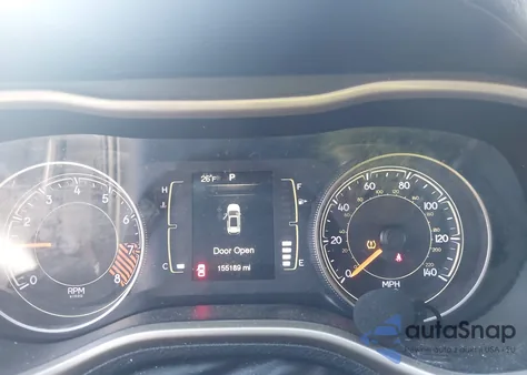 2015 Jeep Cherokee Latitude z USA, uszkodzony, nr VIN 1C4PJLCS8FW783004